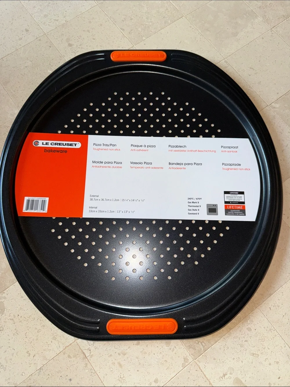 Le Creuset bakeware•pizza tray/pan•475 F